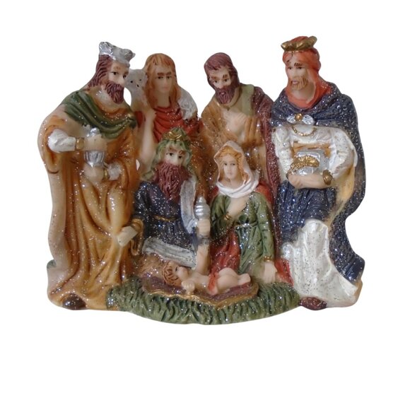 Nativity Scene Resine Glittery Small holy Family and Wise Man Christmas Decor - Picture 1 of 8